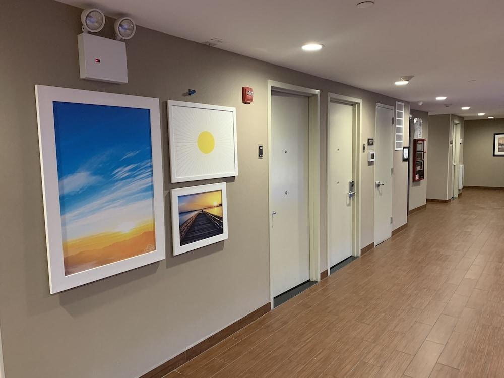 Days Inn By Wyndham Brooklyn Borough Park Νέα Υόρκη Εξωτερικό φωτογραφία