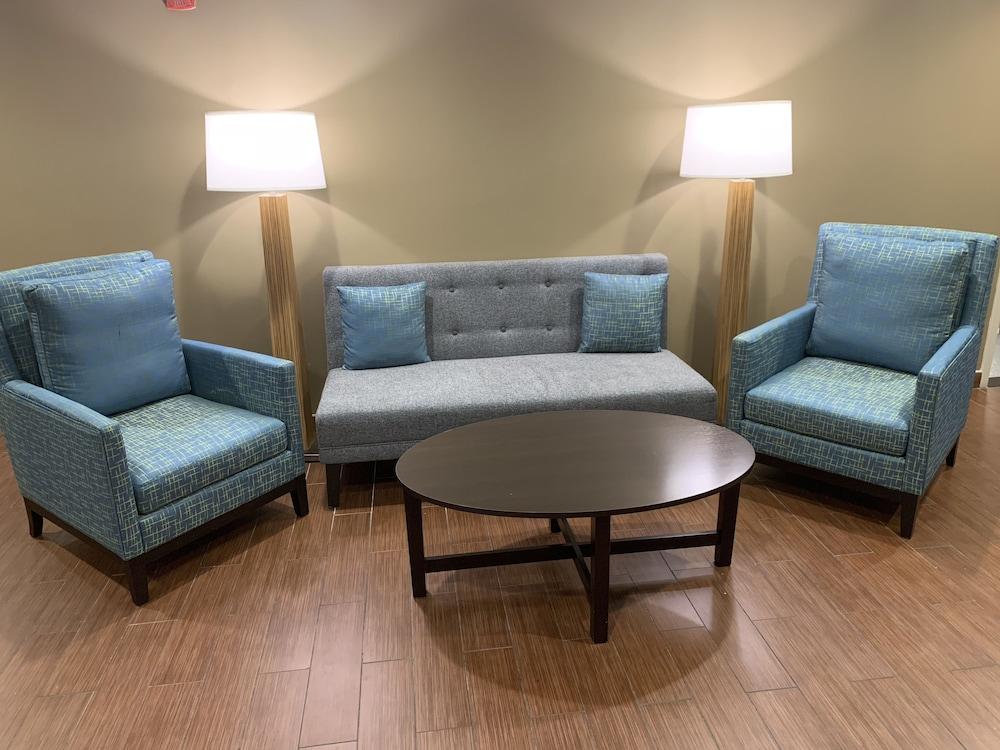 Days Inn By Wyndham Brooklyn Borough Park Νέα Υόρκη Εξωτερικό φωτογραφία