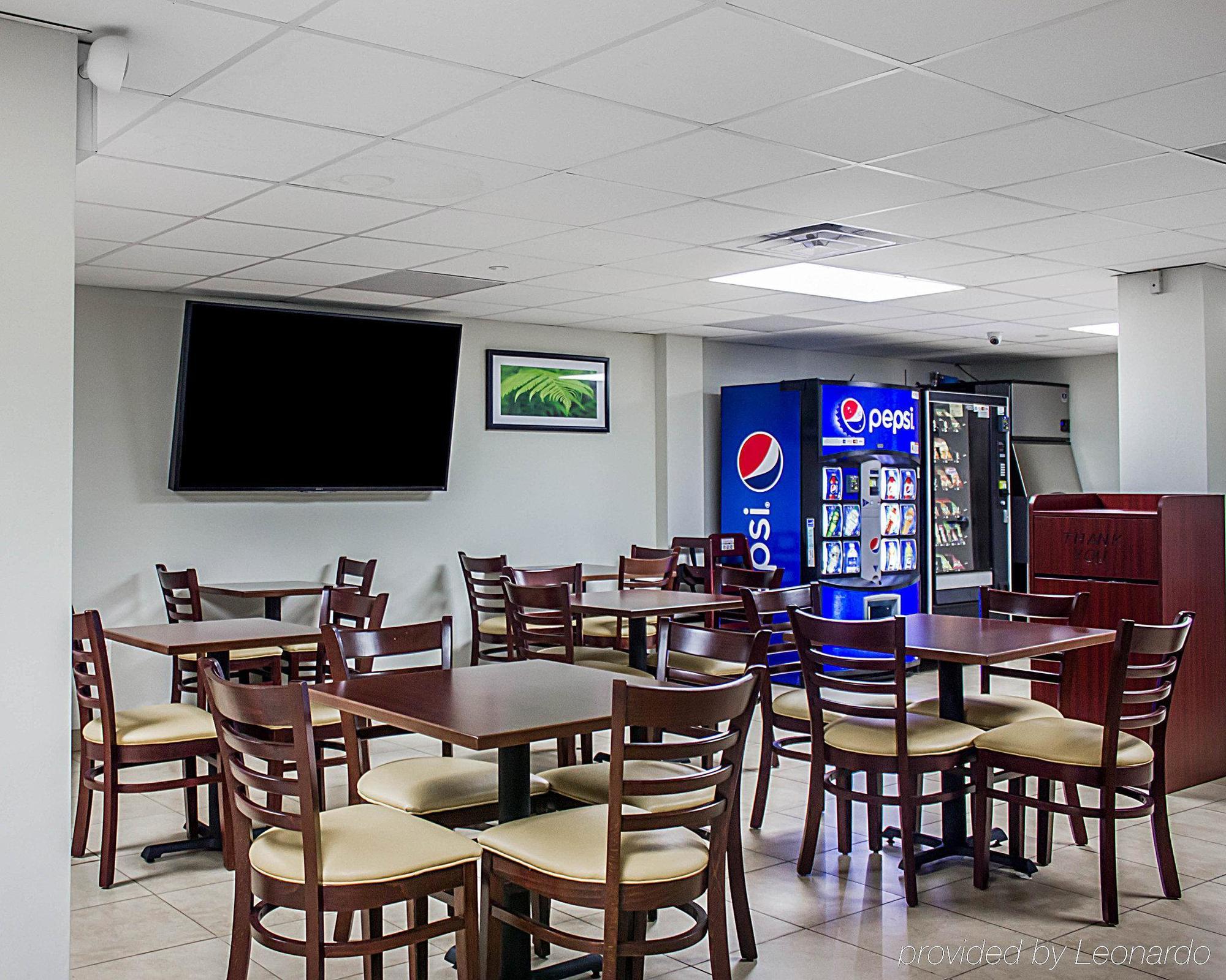 Days Inn By Wyndham Brooklyn Borough Park Νέα Υόρκη Εξωτερικό φωτογραφία
