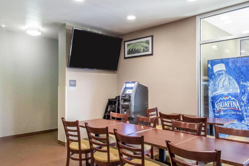 Days Inn By Wyndham Brooklyn Borough Park Νέα Υόρκη Εξωτερικό φωτογραφία