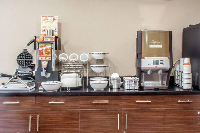 Days Inn By Wyndham Brooklyn Borough Park Νέα Υόρκη Εξωτερικό φωτογραφία