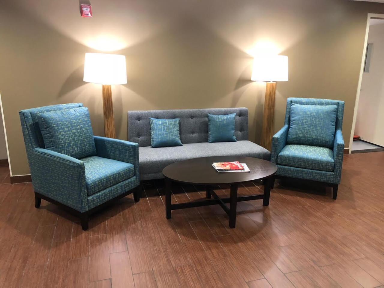 Days Inn By Wyndham Brooklyn Borough Park Νέα Υόρκη Εξωτερικό φωτογραφία